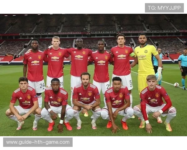 曼联全力冲击欧冠四强，转会市场动态引发关注，曼联进欧冠